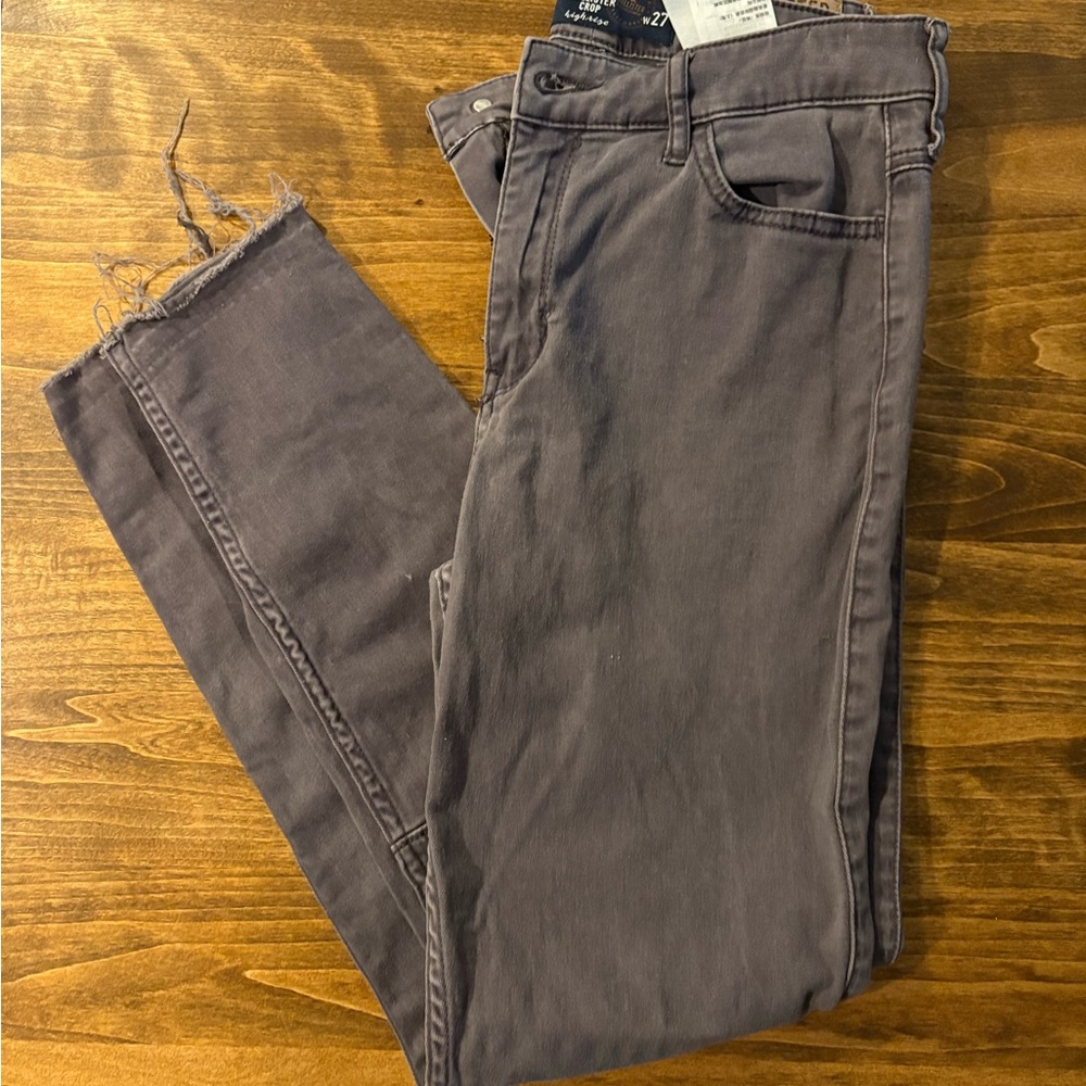 Hollister Gray Ankle Cropped Jeans